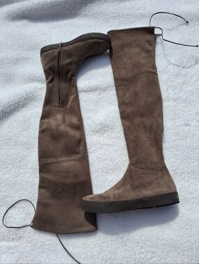 Stuart Weitzman Brown Suede Over-the-Knee Boots - Size 9